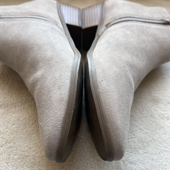 Jack Rogers Kali Taupe Tan Suede Ankle Boot Booties Bow Side Zip Women’s 7.5 - 8 - Picture 7 of 16